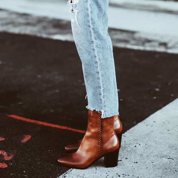 $389 Frye Joan Campus Cognac Brown Side Zip Leather Block Heel Cute Ankle Bootie - Picture 3 of 14